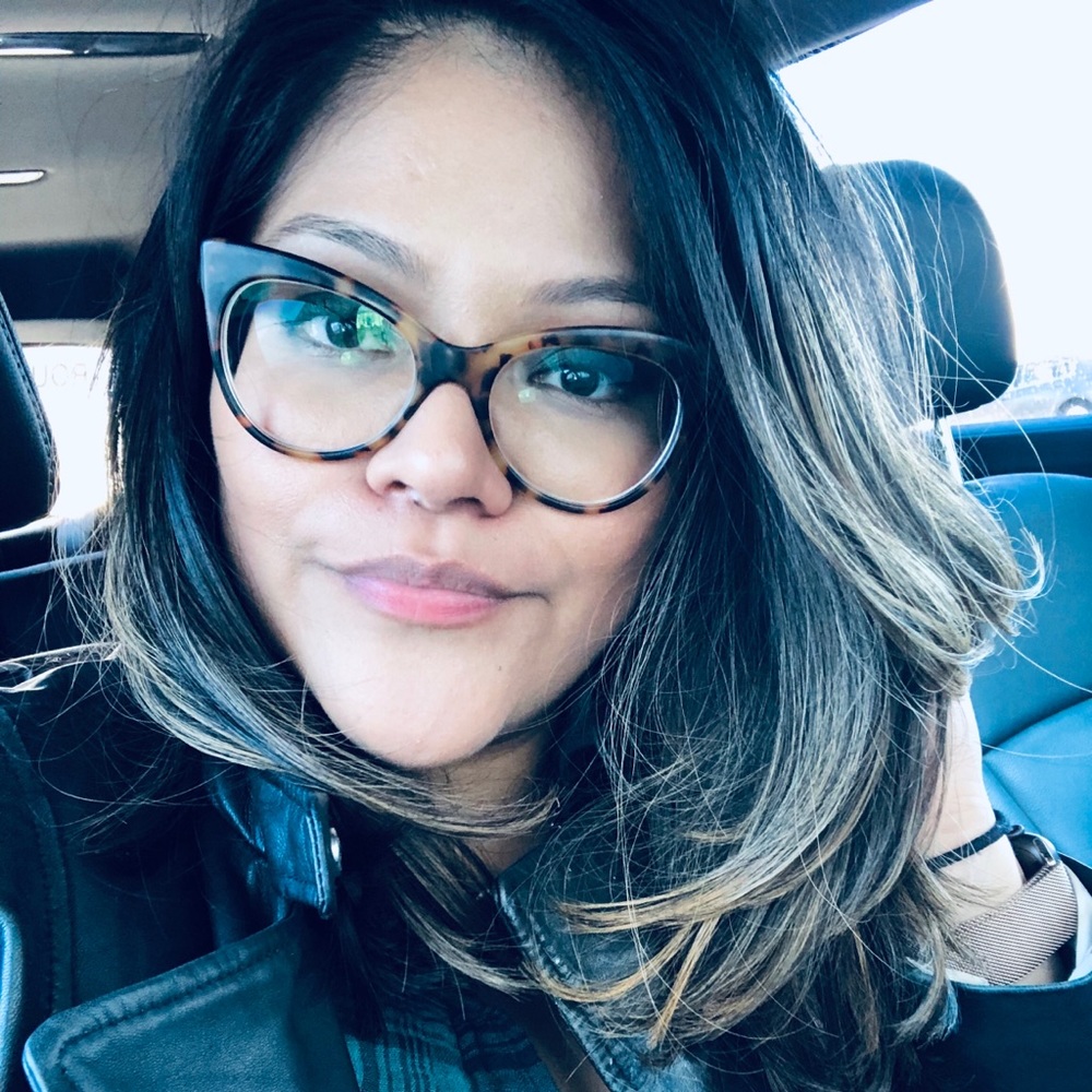 Meet your Posher, Cinthya